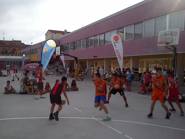 Campeonato de baloncesto 3 por 3 de Salas de los Infantes