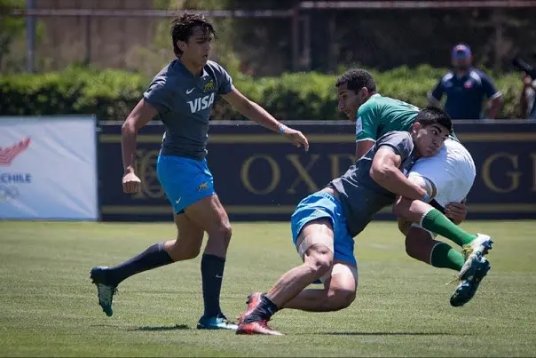 Valentin Bustos Placaje