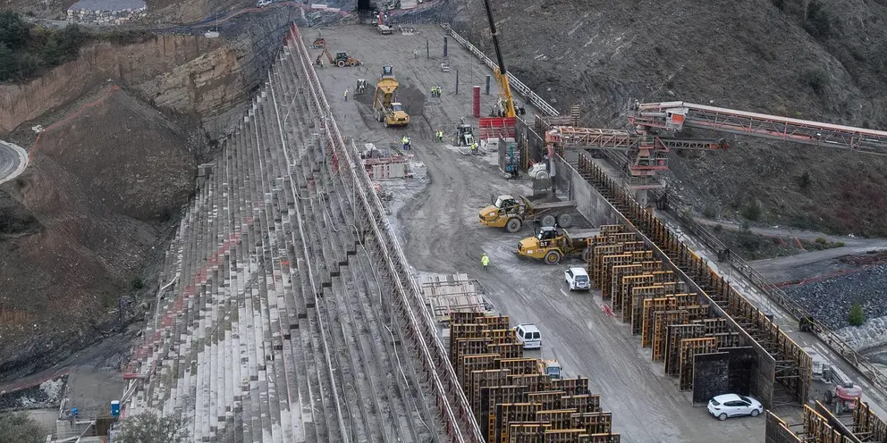 CENICEROS VISITA LAS OBRAS DE LA PRESA DE ENCISO. 21/10/2015. DÍAZ URIEL