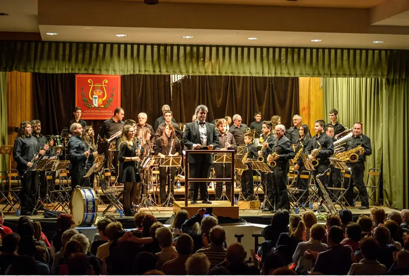 Banda actual con Alberto San Quirico. Foto Nieves de Diego.