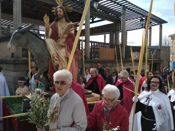 PROCESION COVALEDA 1