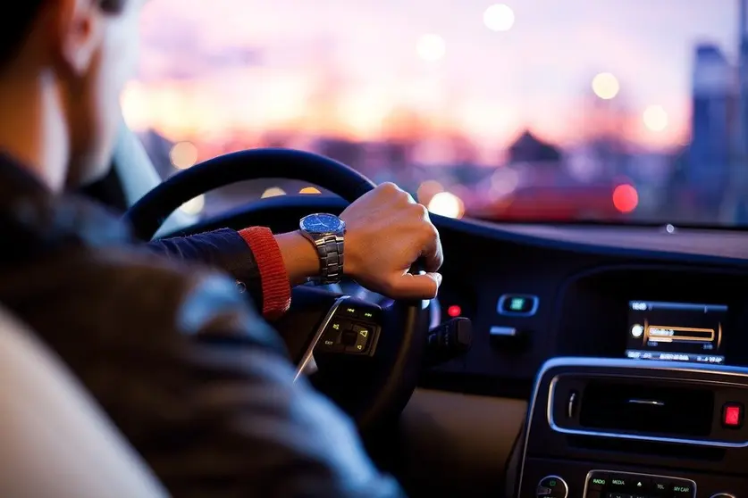 Accesorios esenciales que debes llevar siempre en tu coche