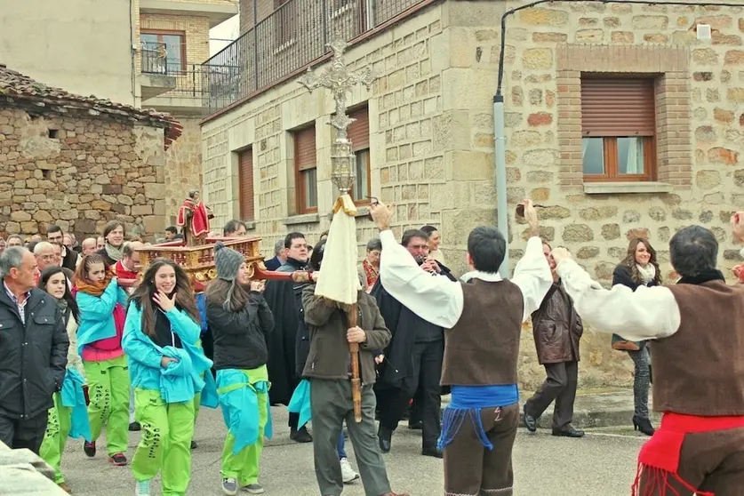 Procesión en Castrillo de la Reina