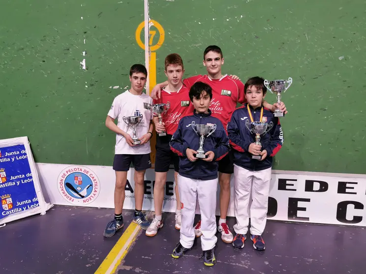 Nuestros campeones pinariegos