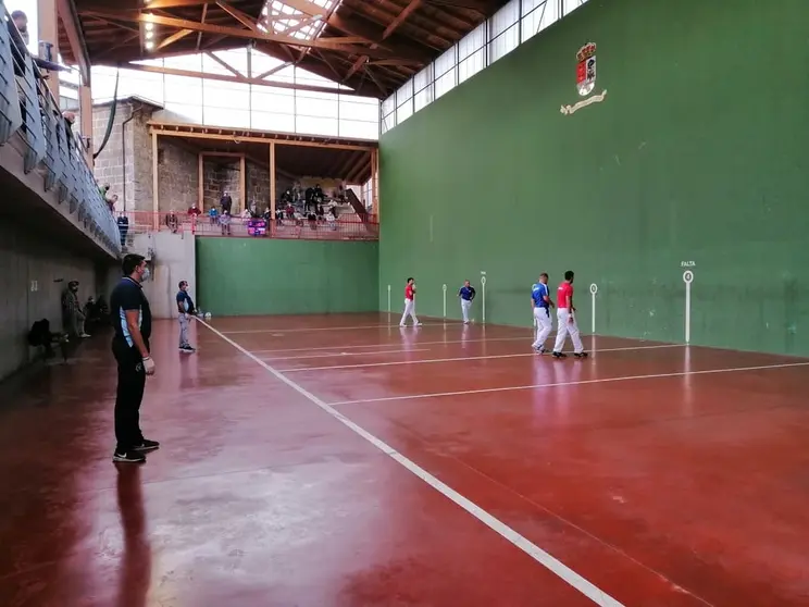 pelota canicosa