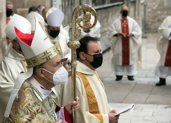 Apertura del Año Santo con motivo del VIII Centenario de la Catedral y despedida oficial del administrador apostólico de la Archidiócesis, Fidel Herráez.