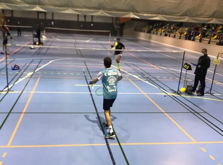 senior bádminton