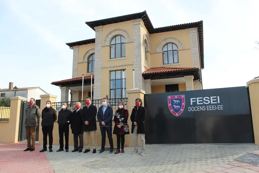 Visita de las obras finalizadas de las antiguas escuelas de Hontoria