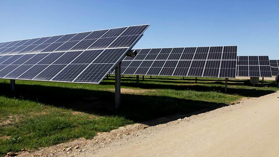 Planta fotovoltaica de Huelva con un sistema en la línea de lo que se puede ubicar en el polígono de Cabrejas. Foto: S.L.