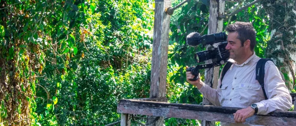 FOTO DE MIGUEL GAMBRA EN EL AMAZONAS