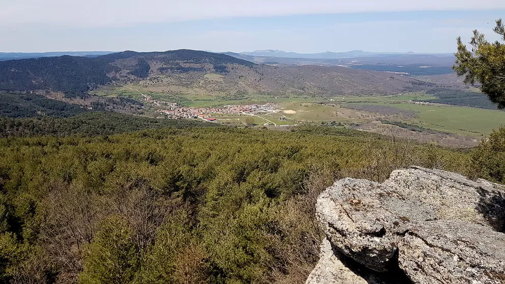 Vista desde el pico Araña de Canicosa de la Sierra