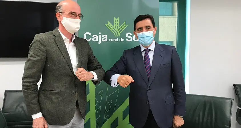 FOTO CAJA RURAL