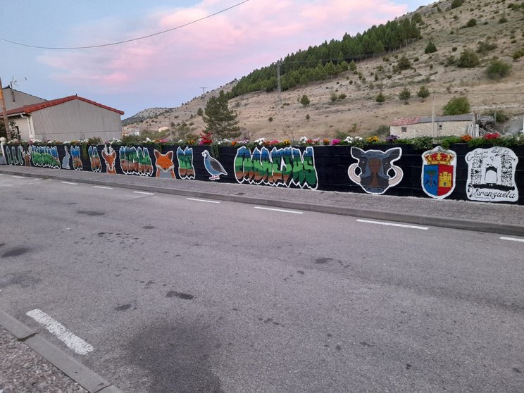 Muro pintado por los niños