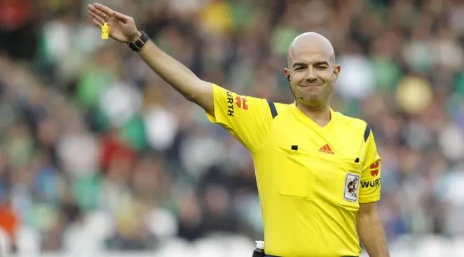 662x372a_19054536el-asturiano-gonzalez-fuertes-arbitro-del-duelo-del-sabado-en-elche