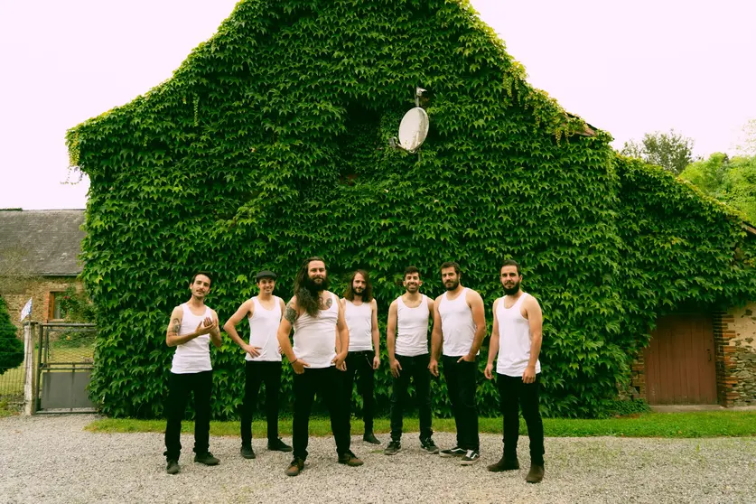 1 La Maravillosa Orquesta del Alcohol - La M.O.D.A. - por Sharon López