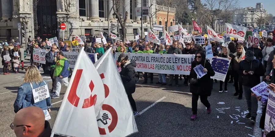 sindicato_uso_manifestacion_interinos_fraude_ley_madrid