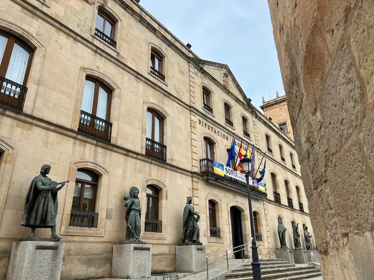 Fachada de la Diputación de Soria