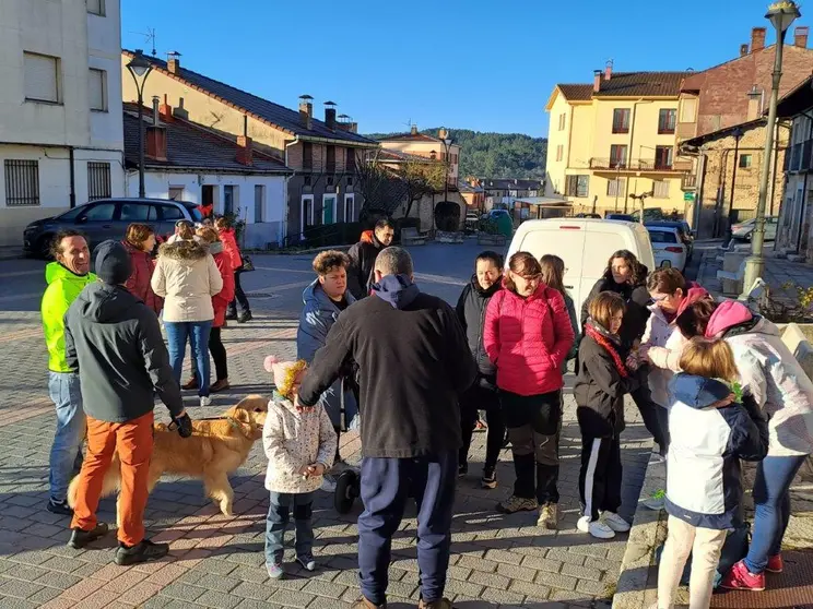 MARCHA SOLIDARIA EN NAVALENO (17)
