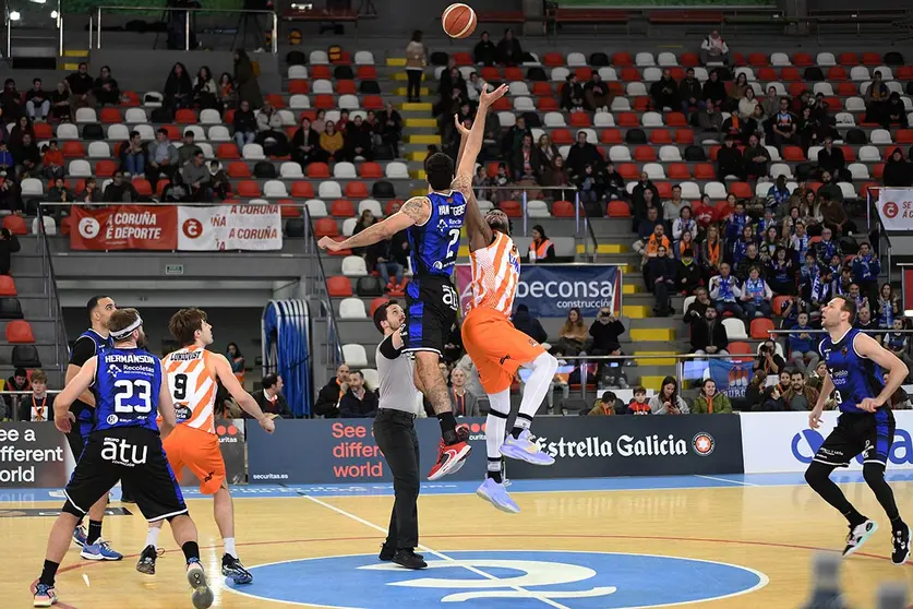 (Fotografías: Basquet Coruña)