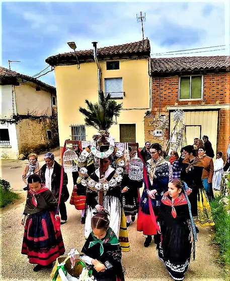 Ramo de Pascua en Huerta de Rey (1)