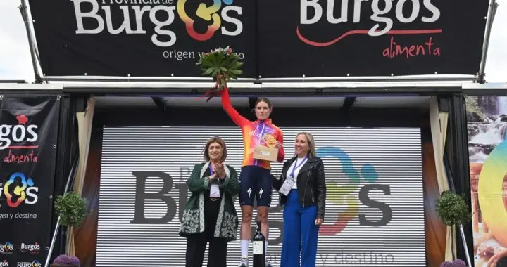 Demi Vollering, vencedora en la llegada a Lerma/Vuelta a Burgos