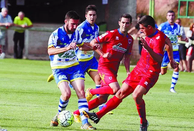 Partido de pretemporada jugado en Navaleno entre CD Numancia y Arandina CF