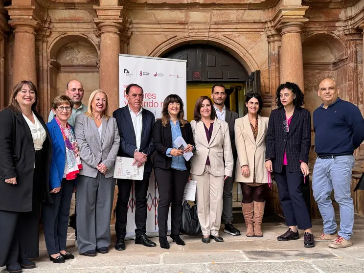Diputación celebra el Día de la Mujer Rural (1) (2)