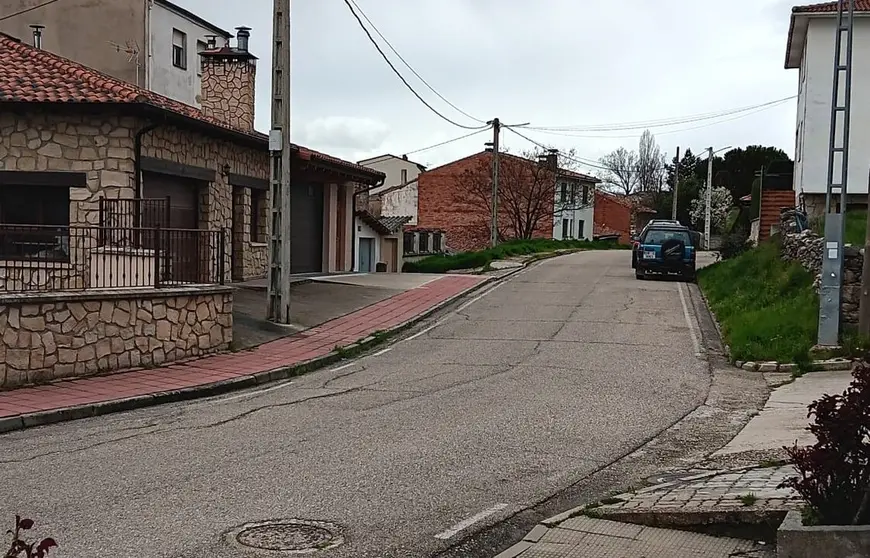 0d9d3db5-90f2-431b-a672-e138b63cd2cb