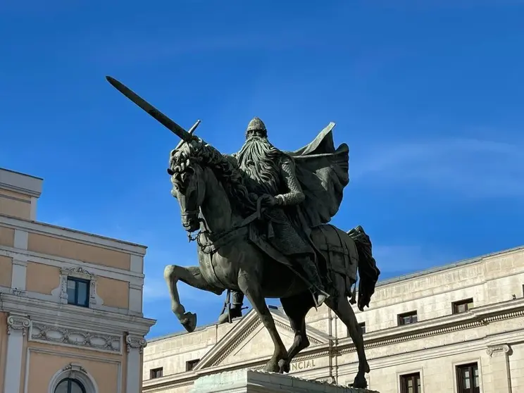 large_monumento_el_cid_campeador_plaza_del_mio_cid_burgos_2482bc8ac5