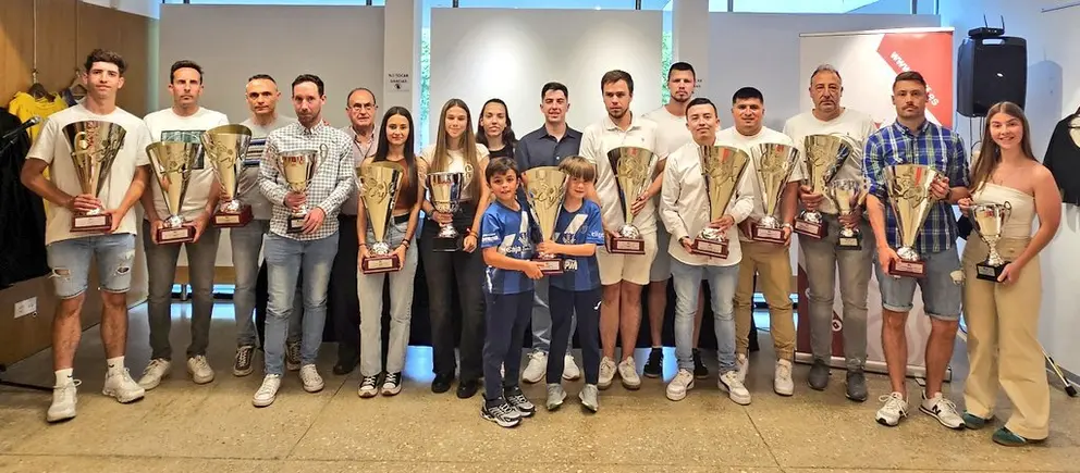 Foto de familia de los campeones provinciales 2023/2024/RFCYLF