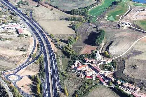 ayuntamiento-sarracin-80552410