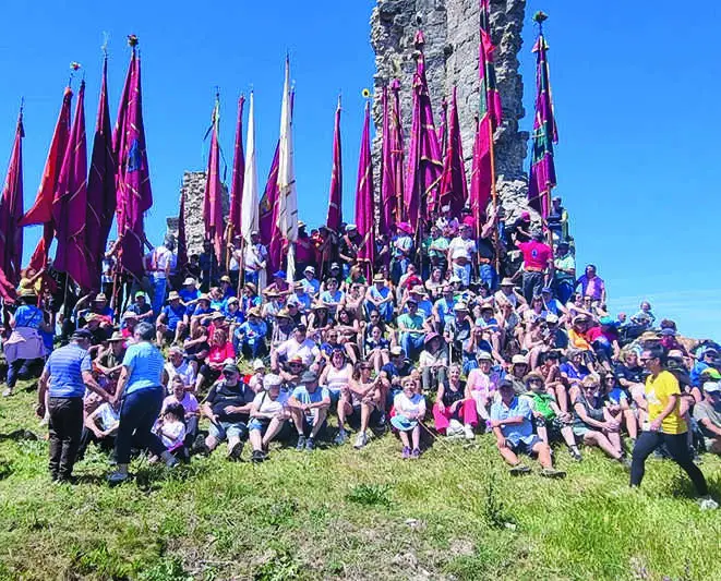 XVII edici&oacute;n de la subida de Pendones al Castillo de Lara