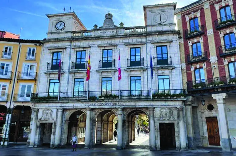 Ayuntamiento de Burgos, situado en la Plaza Mayor.
