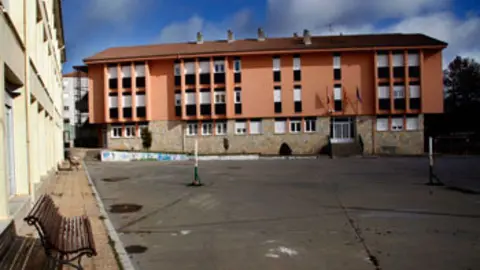 COLEGIO NAVALENO