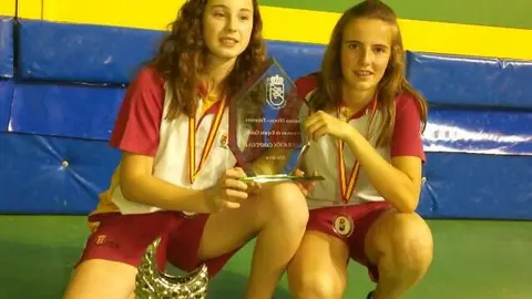 Maria y Ana Campeonas Cad.