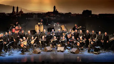 466423_380175625328168_1088239546_o