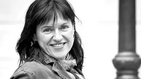 Cartel Encuentro con Marisol Ortiz de Zárate