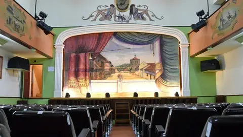 TEATRO DE NAVALENO