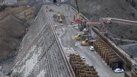 CENICEROS VISITA LAS OBRAS DE LA PRESA DE ENCISO. 21/10/2015. DÍAZ URIEL