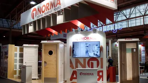 stand Norma 1