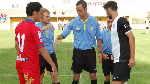 662x372a_02112744el-numancia-se-lleva-el-xxiii-trofeo-puertas-norma