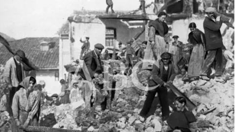 INCENDIO HUERTA DE REY