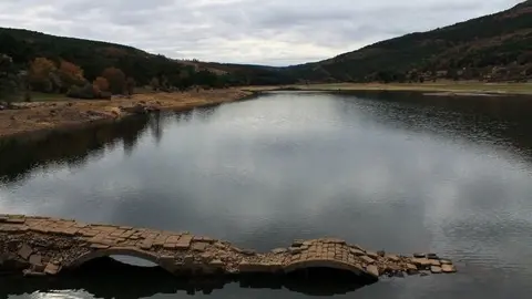 Embalse de la cuerda del pozo