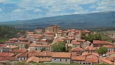 FOTO PANORÁMICA DE VILVIESTRE DEL PINAR
