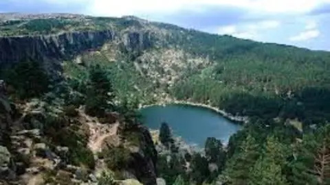 FOTO DE LA LAGUNA NEGRA
