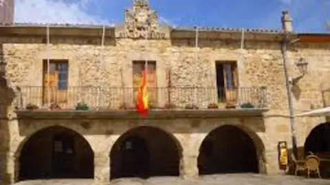 FOTO DEL AYUNTAMIENTO DE SALAS