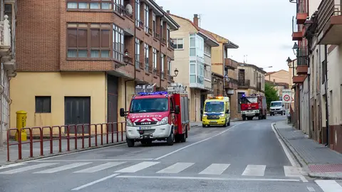 Pasacalles de los bomberos y la ambulancia