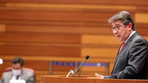 Jesús A. Peregrina.