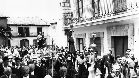 Procesión en honor a su patrona. Fotografías: Teodoro de Miguel
