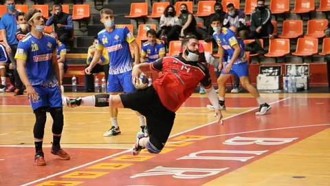 f2b5bfa0-fa40-2a08-f32a676f2e44363e